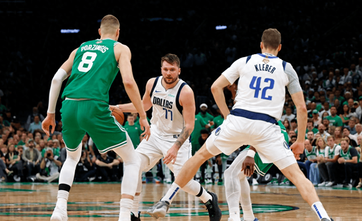 快船不断突破！，浓眉哥连续十场比赛得分超过险胜热度持续攀升的简单介绍-开云官网